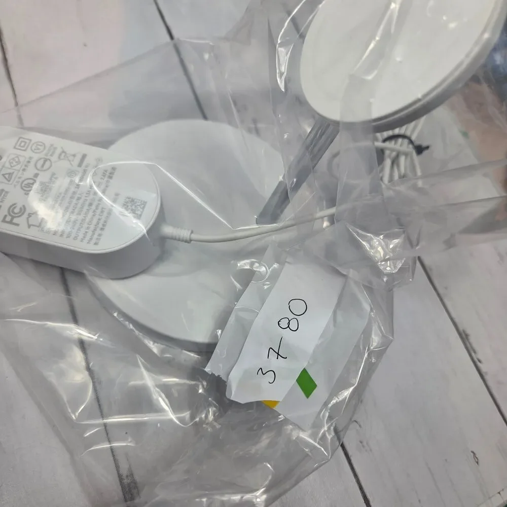 Belkin Boost Charge Pro 2-in-1 Wireless Charger Stand with MagSafe - White